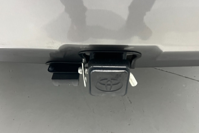 2019 Toyota RAV4 ASA44R Cruiser SUV Image 9