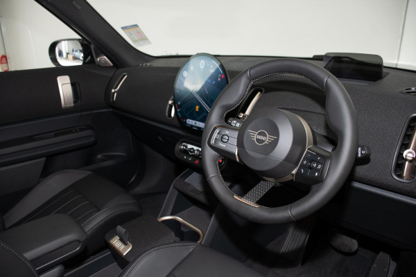 2026 MINI Countryman U25 S Favoured SUV image 6