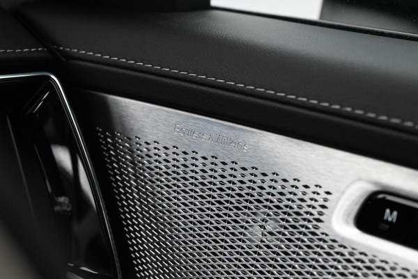 2026 Volvo XC90 L Series Ultra B5 Dark SUV image 10