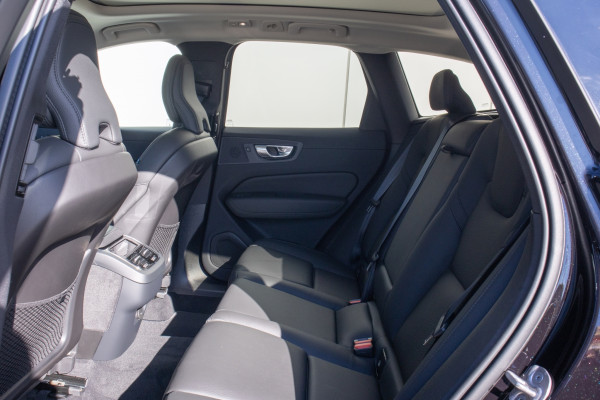 2025 Volvo XC60 UZ Plus B5 SUV Image 5