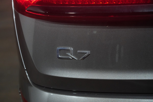 2022 Audi Q7 4M 45 TDI SUV Image 9