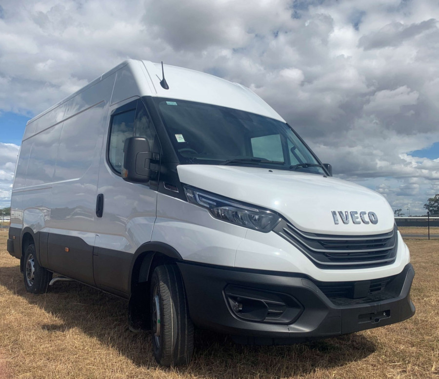 2025 Iveco Daily Van Van Image 1