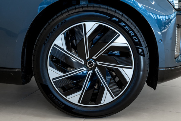 2025 MY26 Volvo ES90  Plus Single Motor Sedan Image 8