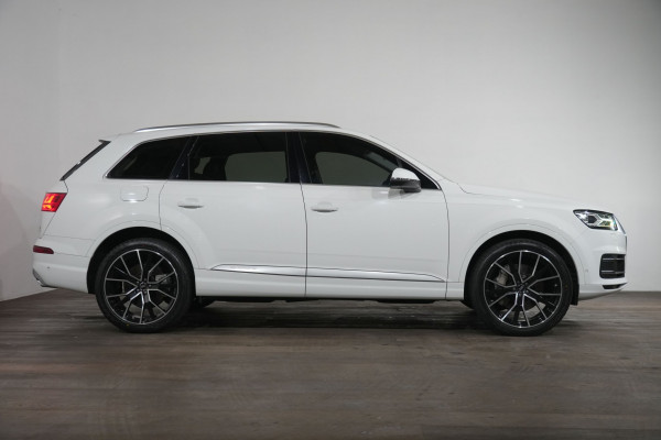 2016 Audi Q7 4M TDI SUV Image 4