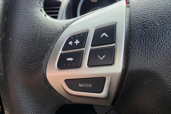 2017 Mitsubishi Lancer CF LS Sedan Image 24