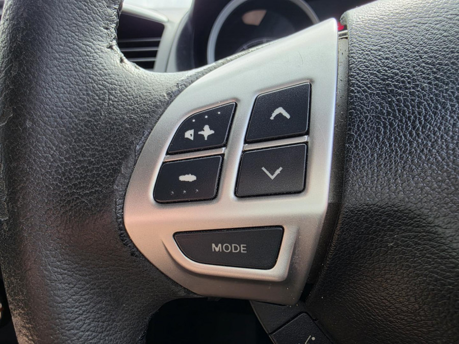 2017 Mitsubishi Lancer CF LS Sedan Image 24