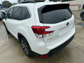 2020 Subaru Forester S5 2.5i Premium SUV image 6