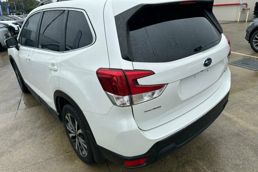 2020 Subaru Forester S5 2.5i Premium SUV Image 6