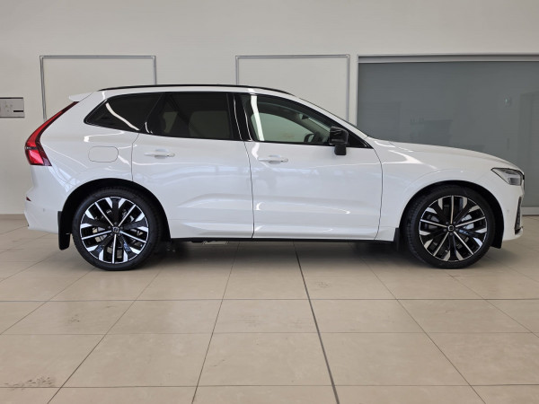 2025 MY26 Volvo XC60 UZ Ultra T8 Plug-in Hybrid Dark SUV image 8