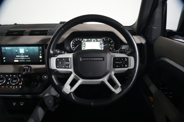 2022 Land Rover Defender L663 110 P400 SE 7 SEATER SUV Image 14
