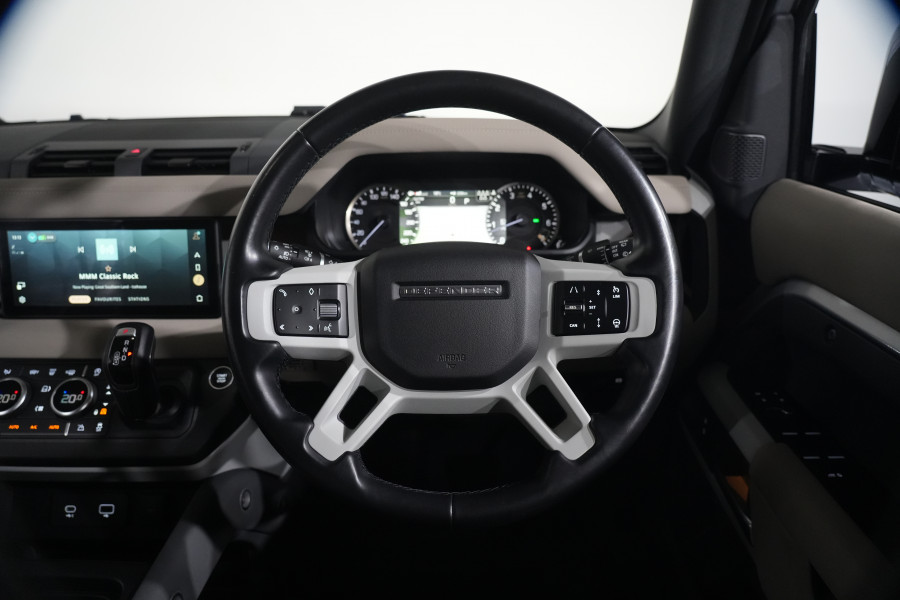 2022 Land Rover Defender L663 110 P400 SE 7 SEATER SUV Image 14