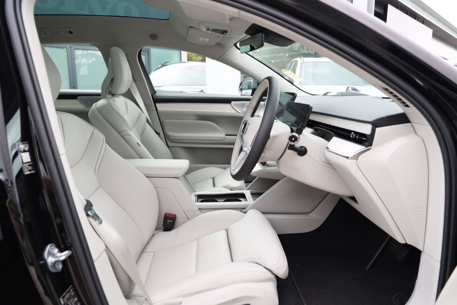 2026 Volvo ES90  Ultra Single Motor Sedan Image 8
