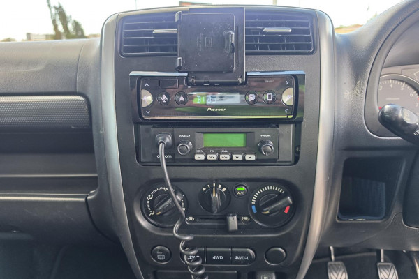 2012 Suzuki Jimny SN413 T6 Sierra SUV Image 18