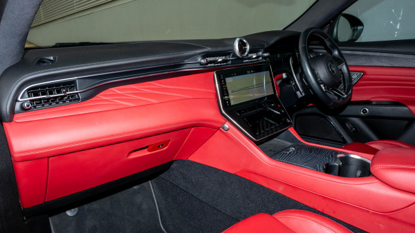 2022 MY23 Maserati Grecale M182 Modena SUV image 21