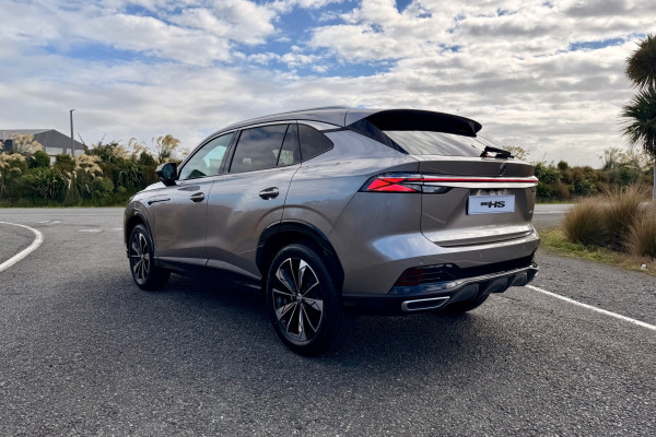 2026 MY25 MG HS AS33 Essence SUV Image 5
