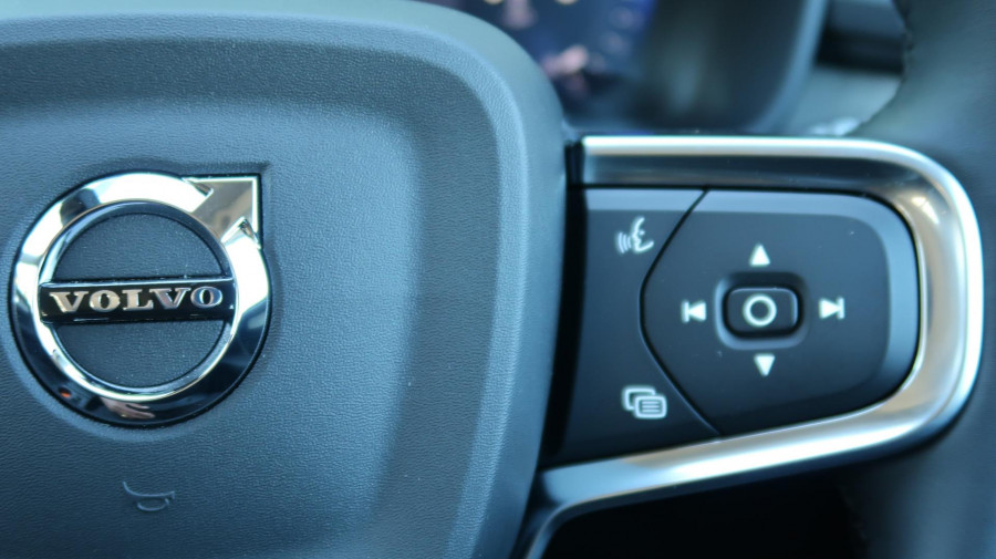 2025 MY26 Volvo XC40 XZ Plus B4 SUV Image 26