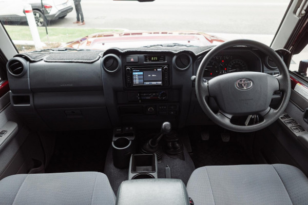 2022 Toyota LandCruiser VDJ76R GXL SUV Image 10