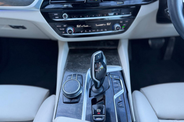 2021 BMW 5 Series G30 LCI 520i M Sport Sedan Image 13
