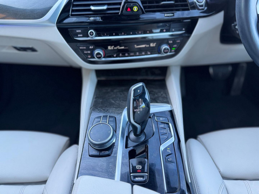 2021 BMW 5 Series G30 LCI 520i M Sport Sedan Image 13