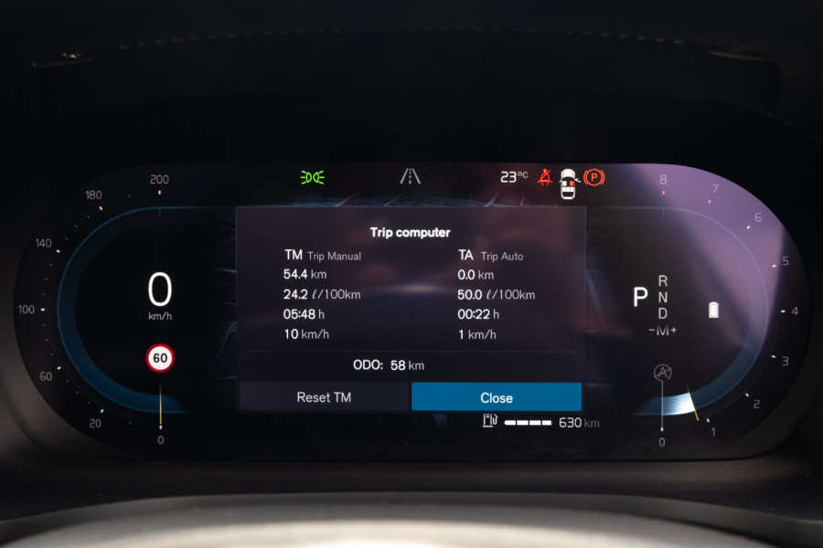2025 Volvo V60 Cross Country Z Series Ultra B5 Bright Wagon Image 11