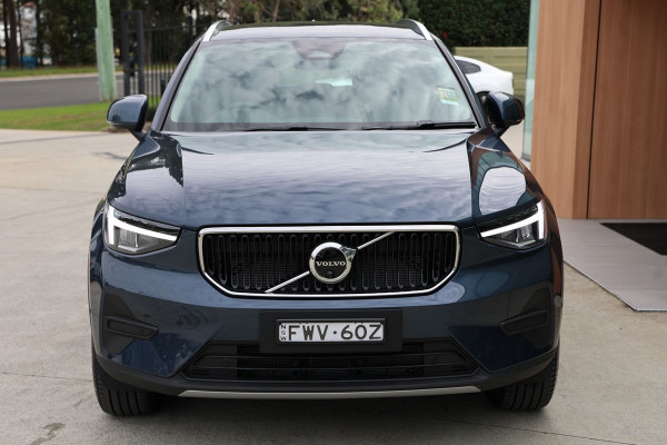 2026 Volvo XC40 XZ Plus B4 SUV Image 3