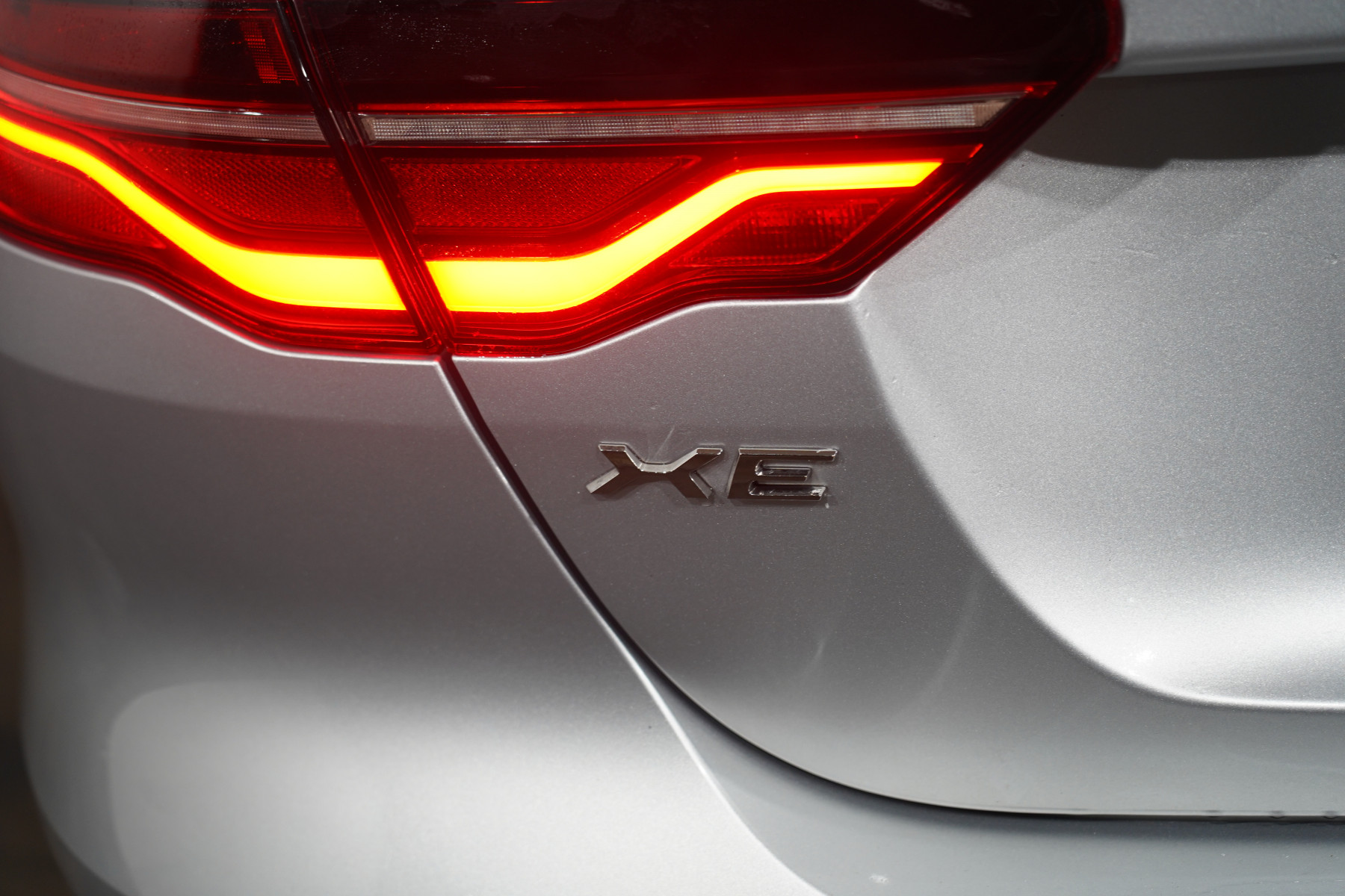 2019 Jaguar Xe P300 R-Dynamic Se (221kw) Sedan Image 8