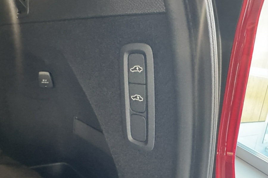 2024 MY25 Volvo XC90 L Series Ultra T8 Plug-In Hybrid SUV Image 20