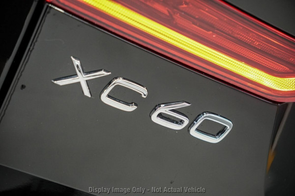 2026 Volvo XC60 UZ Ultra T8 Plug-in Hybrid Dark SUV Image 19