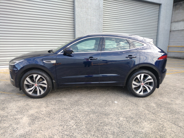 2021 Jaguar E-PACE X540 P250 SE SUV image 6