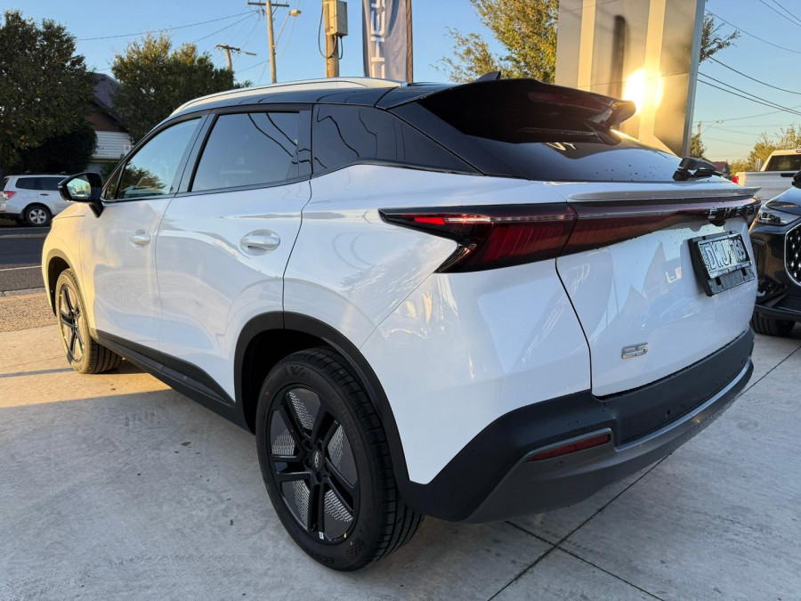 2026 Chery E5  Ultimate SUV Image 5