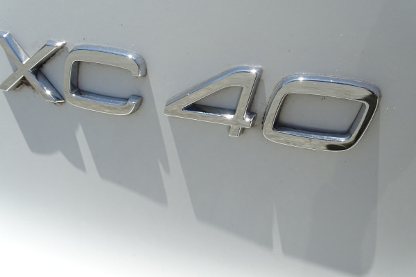 2018 MY19 Volvo XC40 XZ T4 Inscription SUV Image 10