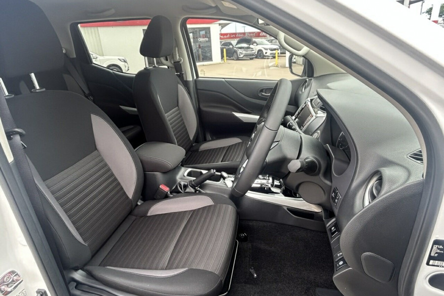 2024 Nissan Navara D23 ST-X Ute Image 12
