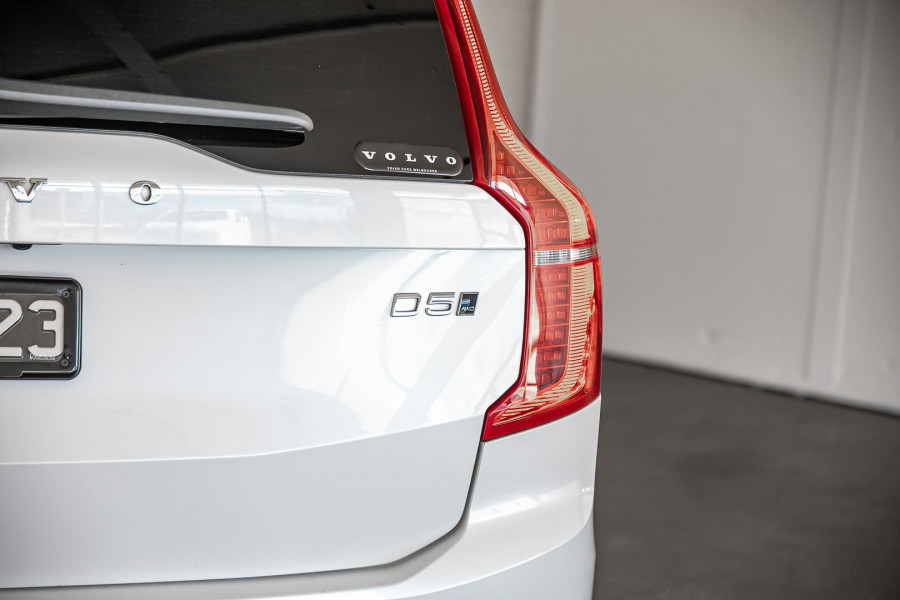2020 Volvo XC90 L Series D5 Inscription SUV Image 10