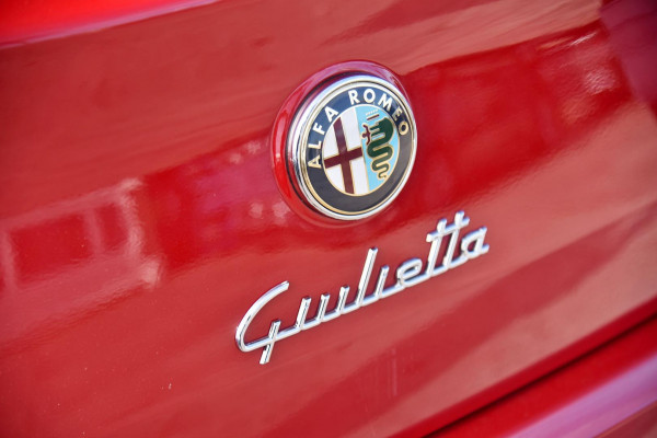 2013 Alfa Romeo Giulietta Series 0 Distinctive Hatch Image 5
