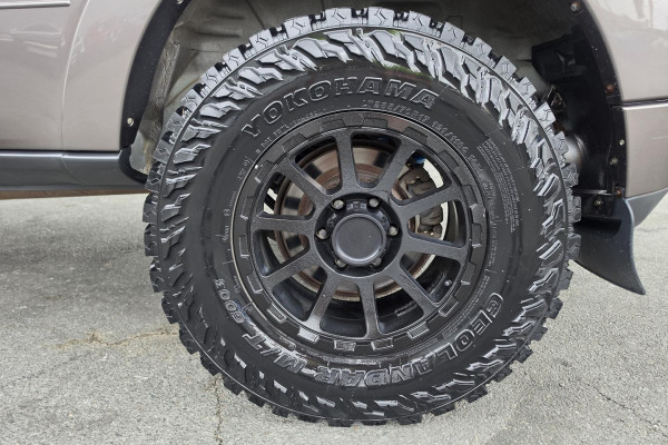 2015 MY16 Mitsubishi Pajero NX GLS SUV Image 11