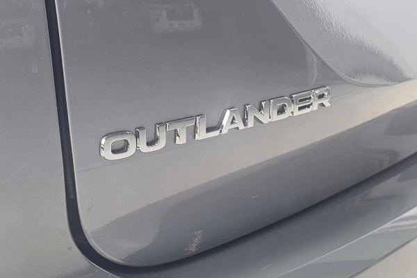 2026 Mitsubishi Outlander ZM Exceed Tourer SUV Image 8
