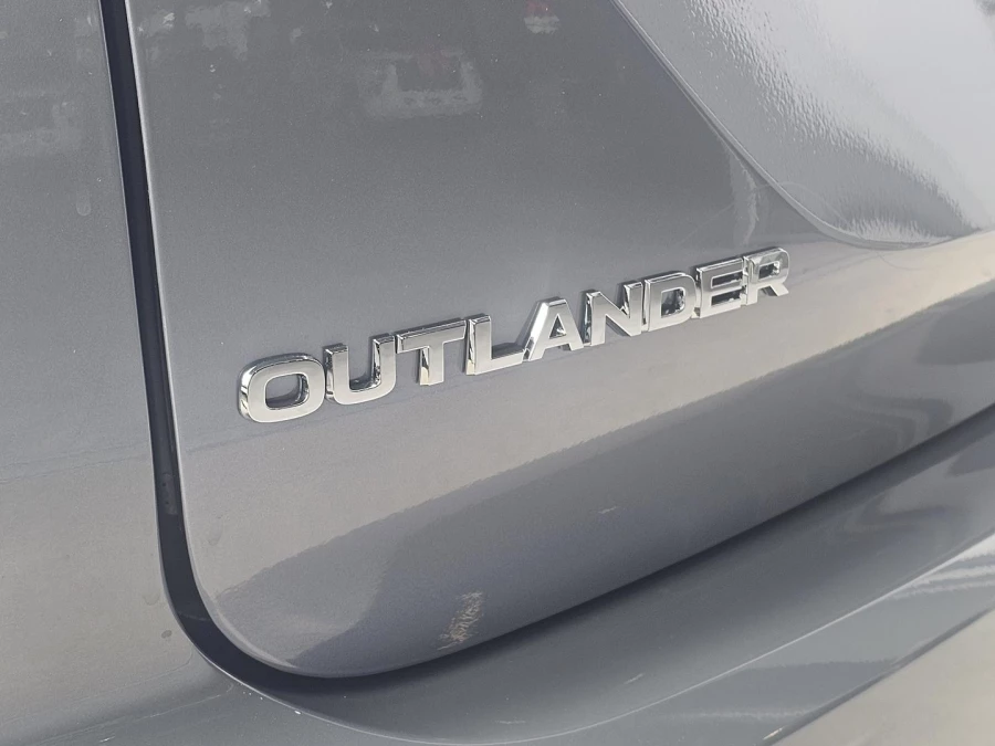 2026 Mitsubishi Outlander ZM Exceed Tourer SUV Image 8