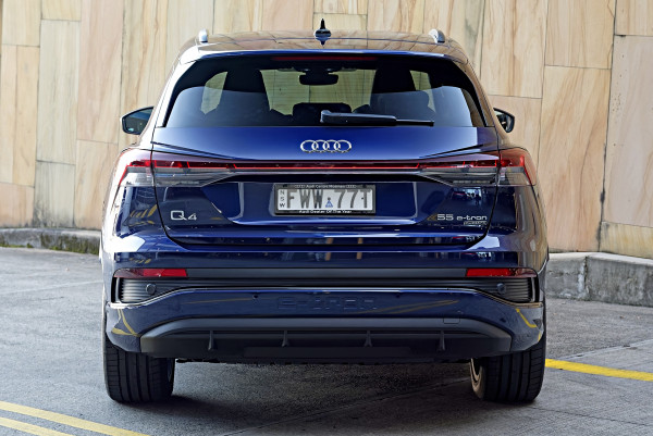 2025 MY24 Audi Q4 e-tron F4 55 SUV image 5