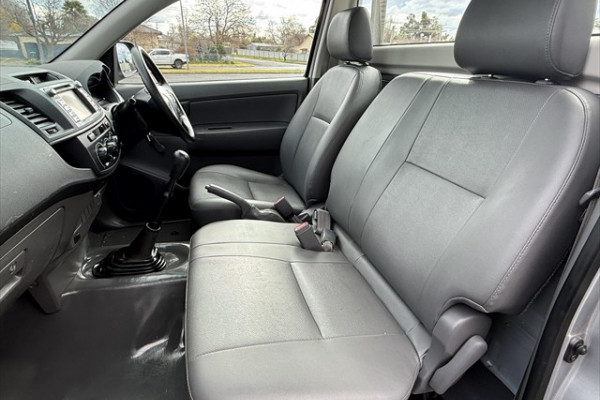 2015 MY14 Toyota HiLux WorkMate Single Cab Chassis Image 12