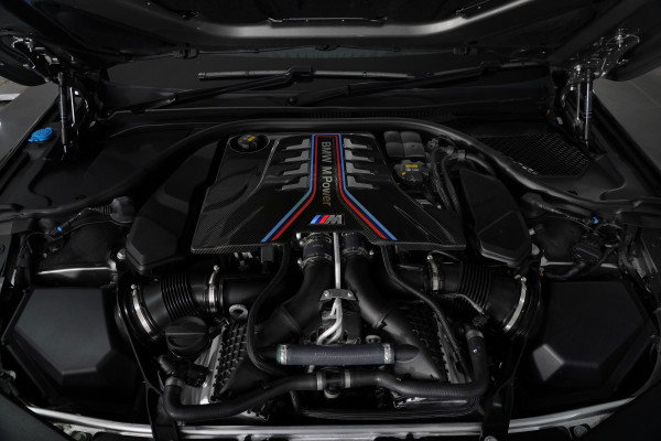 2020 BMW M8 Competition Coupe Image 22