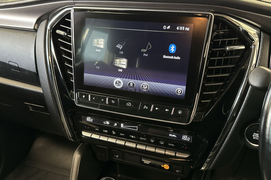 2021 Isuzu MU-X RJ LS-T SUV Image 6