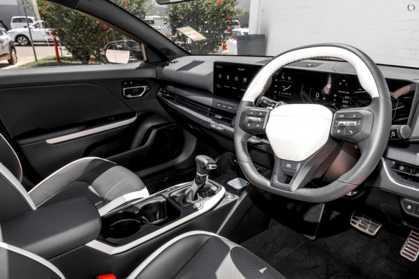 2026 Kia K4 CL4m GT-Line Hatch Image 6