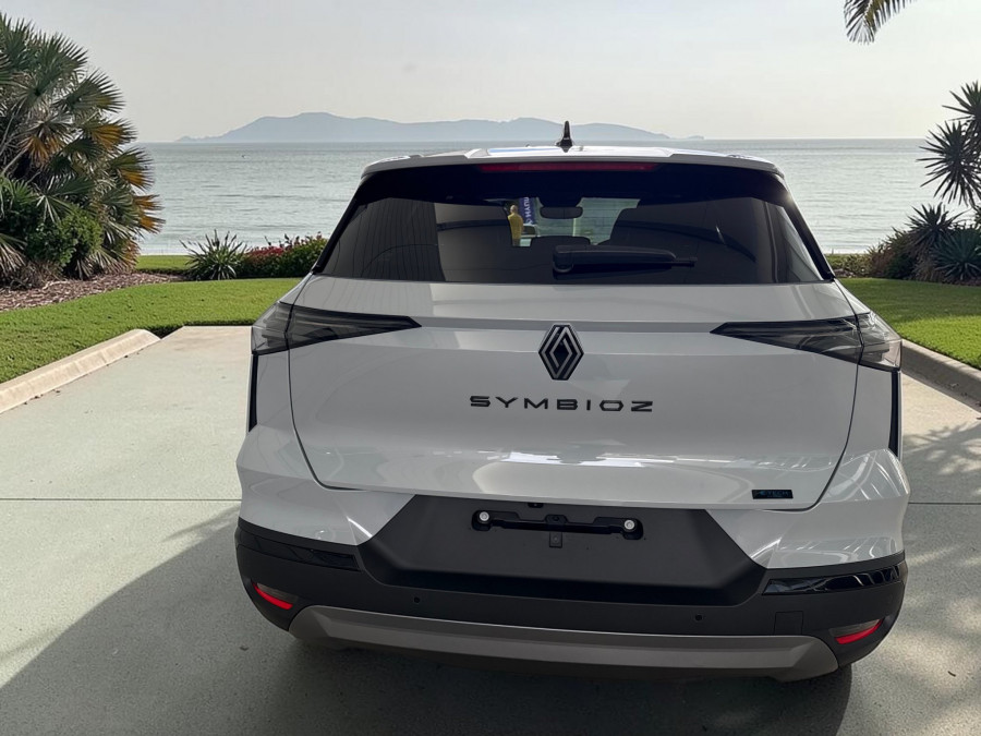 2026 Renault Symbioz No Series esprit Alpine SUV Image 4