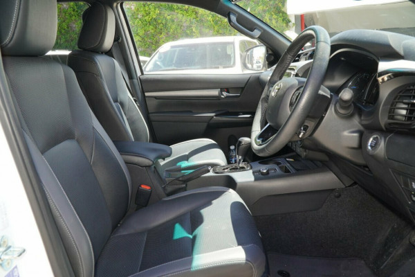 2024 Toyota HiLux GUN126R Rogue 48V Ute Image 8