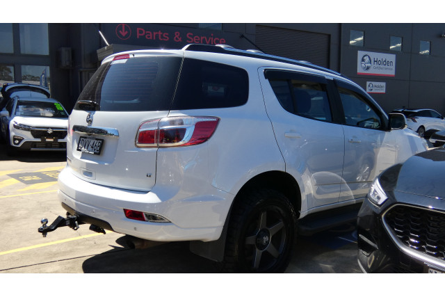 2017 MY18 Holden Trailblazer RG MY18 LT 4X4 SUV Image 8