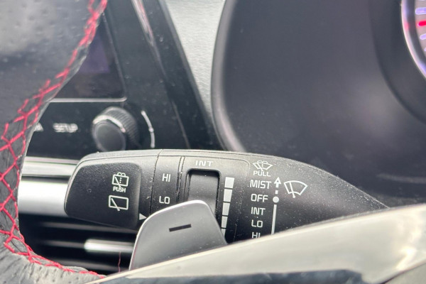 2022 Kia Cerato BD GT Hatch Image 24