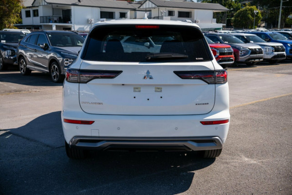 2025 Mitsubishi Outlander ZM Exceed SUV Image 3