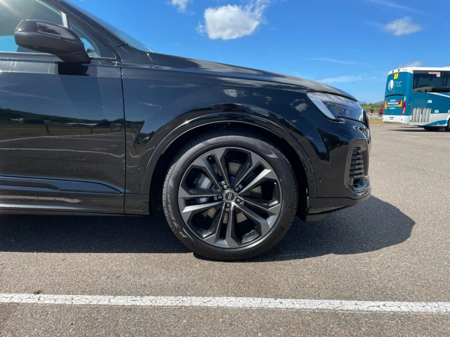 2025 Audi Q7 4M TDI 170kW SUV Image 9