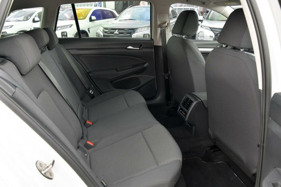 2021 Volkswagen Golf 8 110TSI Wagon Image 10