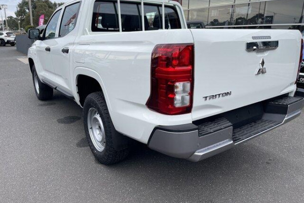 2024 Mitsubishi Triton MV GLX Ute
